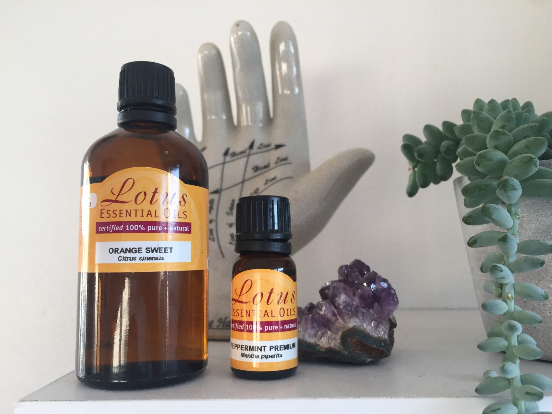 How to wake up earlier and enjoy it - using essential oils to wake up